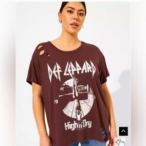 Torrid 0X Def Leppard Relax Fit Cotton Distressed Open Back Tee